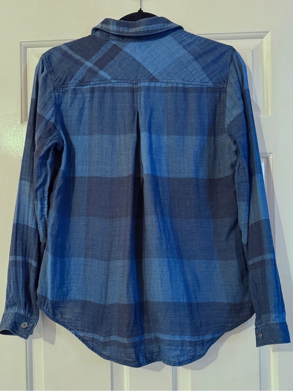Anthropologie Cloth & Stone Blue Plaid Mireille Shirt Hi-Lo Size Extra Small EUC - Picture 3 of 5